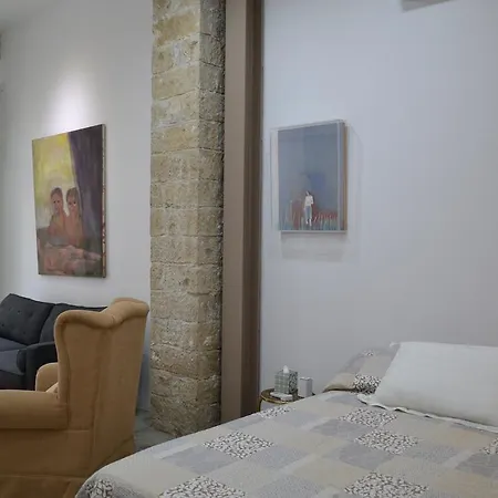Apartment Living Downtown *